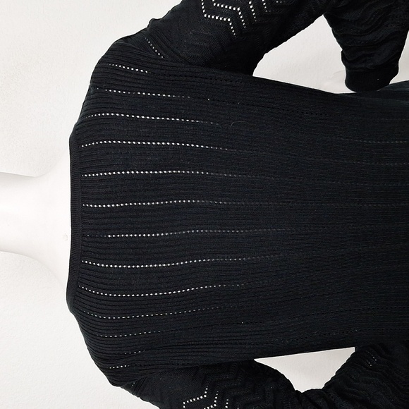 Hannah Black Whimsigoth Open Knit Long Sleeve Pullover Hi-Low Sweater Size M - Picture 7 of 12